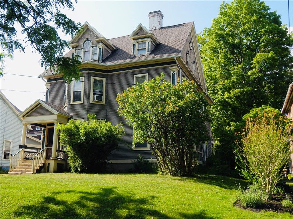 7 Walnut Street, Oneonta, NY 13820