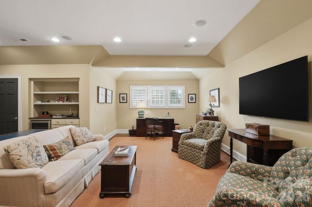 2618 Sheffield Crescent Court, Charlotte, NC 28226
