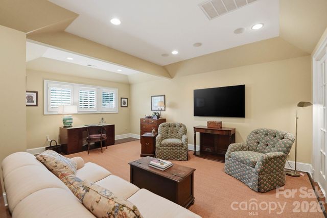 2618 Sheffield Crescent Court, Charlotte, NC 28226