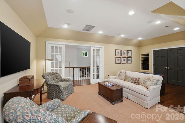 2618 Sheffield Crescent Court, Charlotte, NC 28226