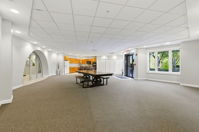 1 Renaissance Place 816, Palatine, IL 60067