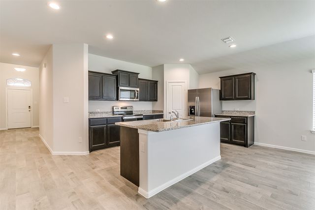 9209 Herringbone Drive, Fort Worth, TX 76131