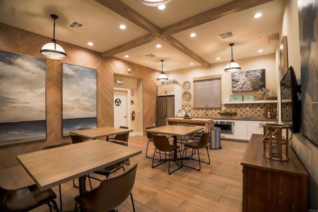 2137 Solara Lane, Vista, CA 92081