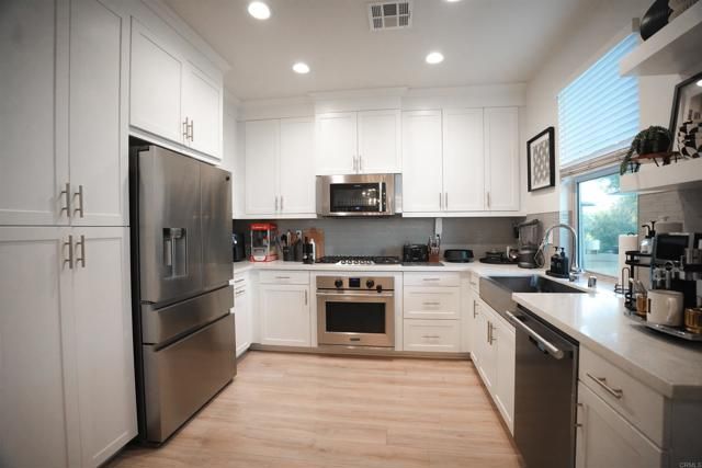 2137 Solara Lane, Vista, CA 92081