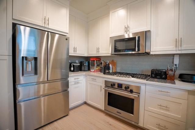 2137 Solara Lane, Vista, CA 92081