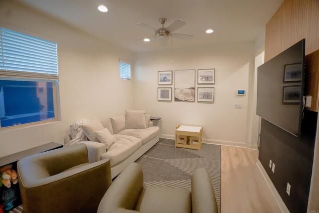 2137 Solara Lane, Vista, CA 92081