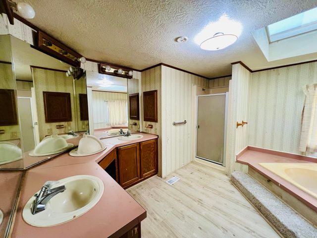 3399 Dodge Road, White City, OR 97503