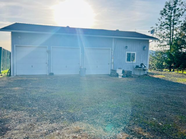3399 Dodge Road, White City, OR 97503