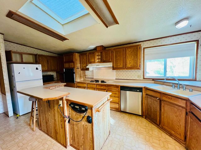 3399 Dodge Road, White City, OR 97503