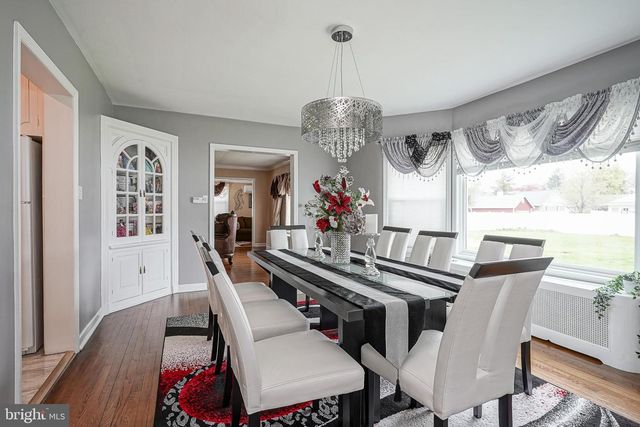 38 ELMWOOD AVE, Vineland, NJ 08360