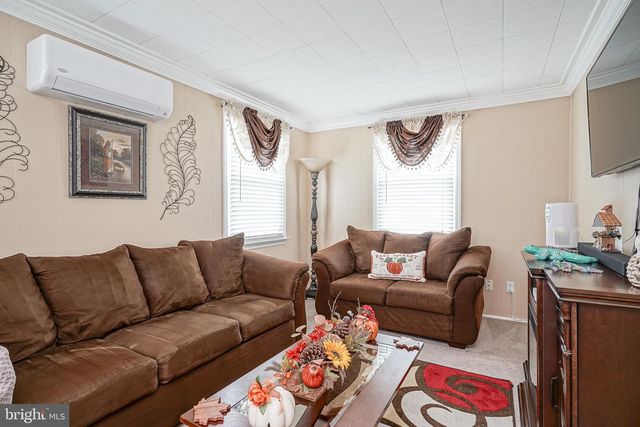 38 ELMWOOD AVE, Vineland, NJ 08360