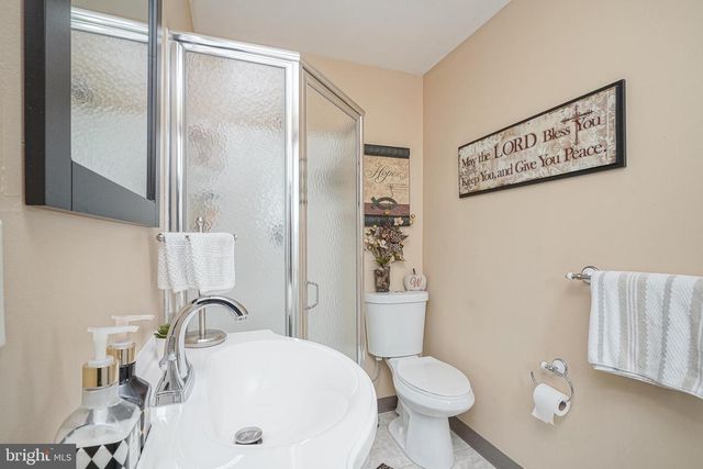 38 ELMWOOD AVE, Vineland, NJ 08360