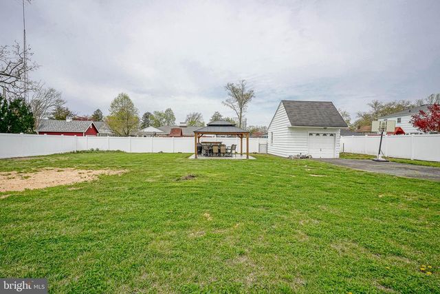 38 ELMWOOD AVE, Vineland, NJ 08360