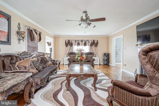 38 ELMWOOD AVE, Vineland, NJ 08360