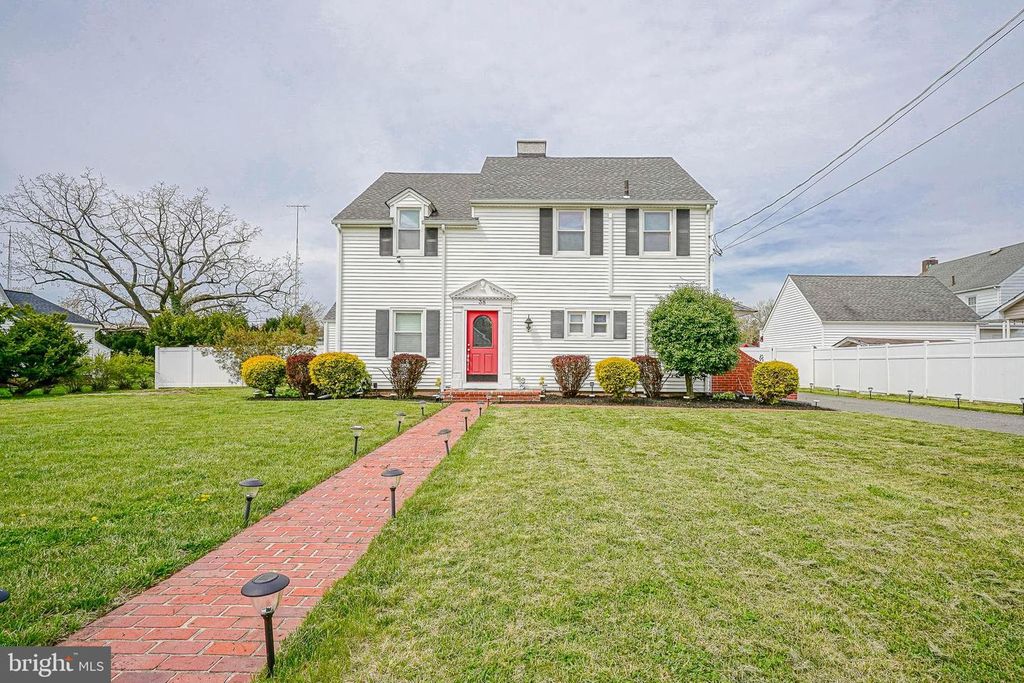 38 ELMWOOD AVE, Vineland, NJ 08360