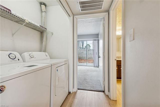 377 Kinsmen WAY, Hampton, VA 23666