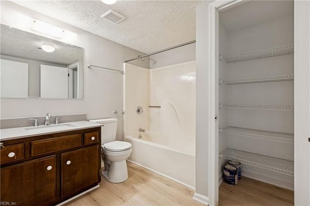 377 Kinsmen WAY, Hampton, VA 23666