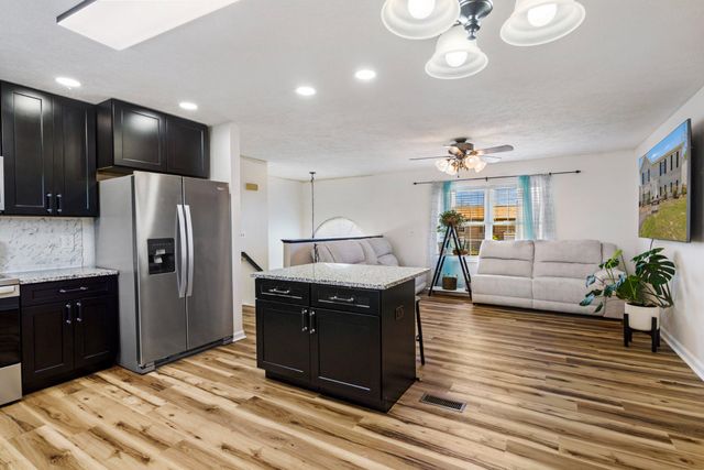 316 UNIVERSE DR, Martinsburg, WV 25404