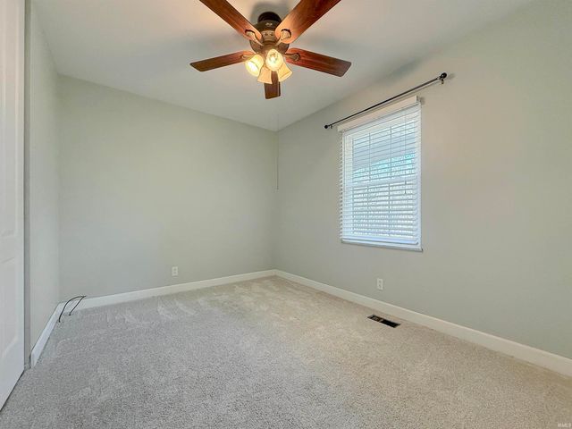 9119 Old State Road, Evansville, IN 47711