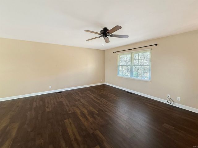 9119 Old State Road, Evansville, IN 47711