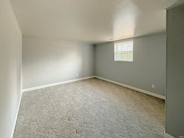 9119 Old State Road, Evansville, IN 47711