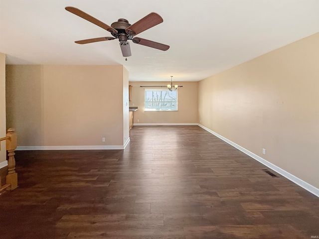 9119 Old State Road, Evansville, IN 47711