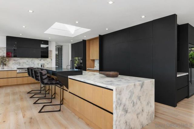 3240 Piragua St, Carlsbad, CA 92009