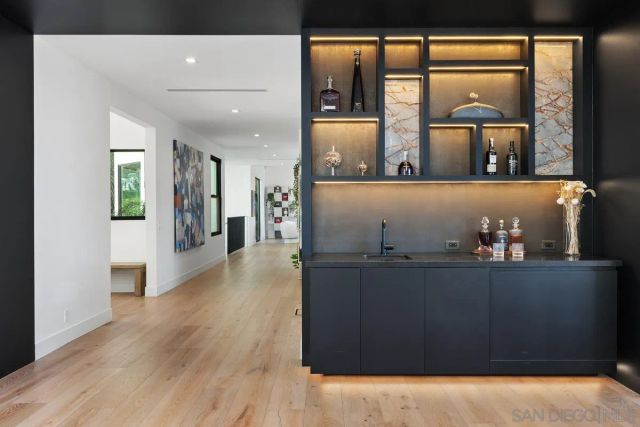 3240 Piragua St, Carlsbad, CA 92009