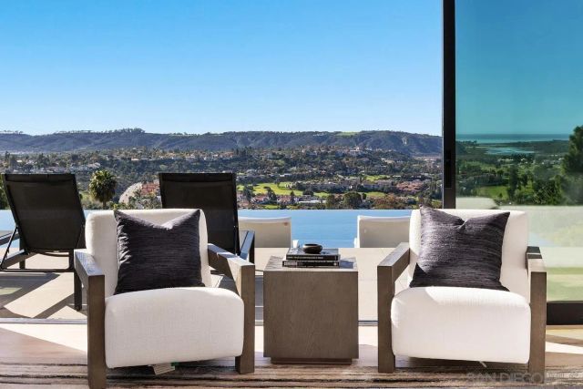 3240 Piragua St, Carlsbad, CA 92009