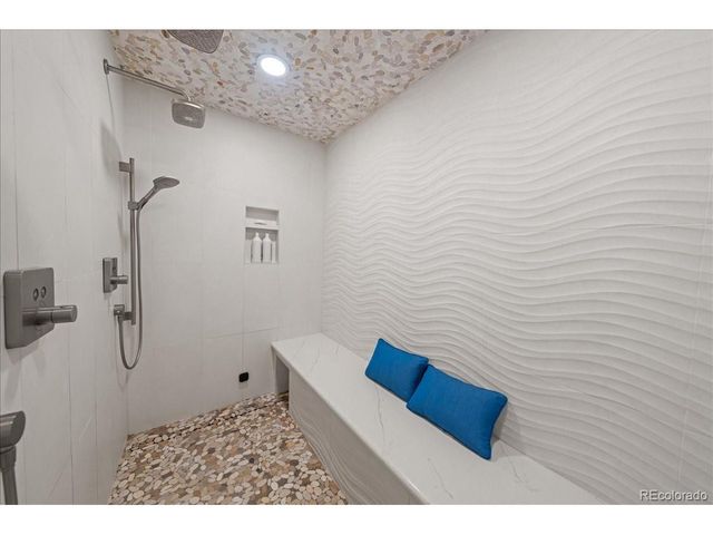 2227 Breckenridge Dr, Berthoud, CO 80513