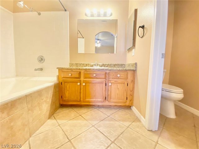 5525 West Flamingo Road 2009, Las Vegas, NV 89103