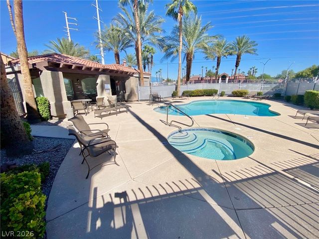 5525 West Flamingo Road 2009, Las Vegas, NV 89103