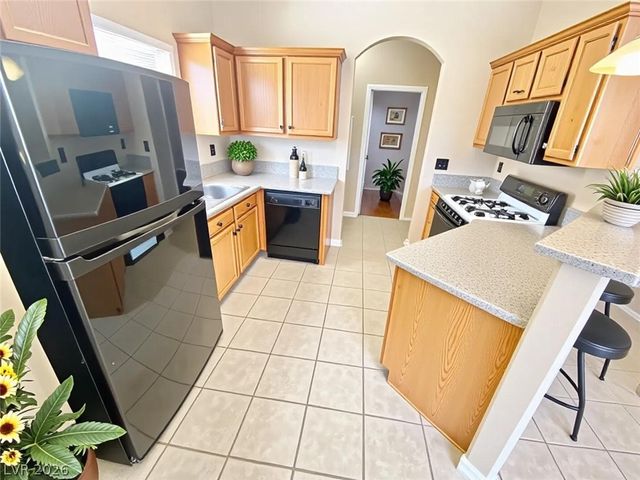 5525 West Flamingo Road 2009, Las Vegas, NV 89103