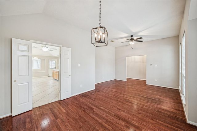 12530 Hammersmith Drive, Tomball, TX 77377