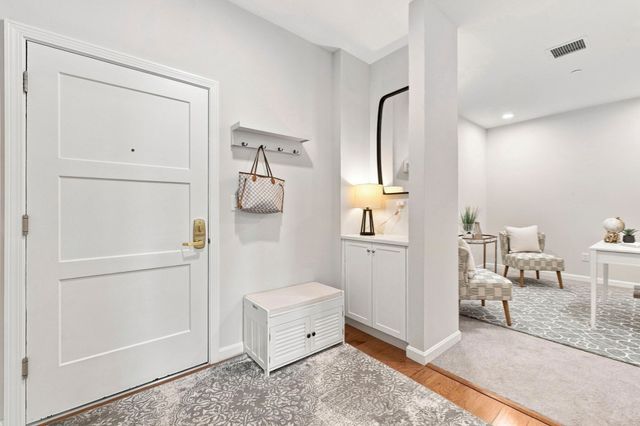60 Coppersmith Way 401, Canton, MA 02021