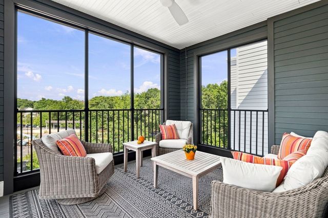 60 Coppersmith Way 401, Canton, MA 02021