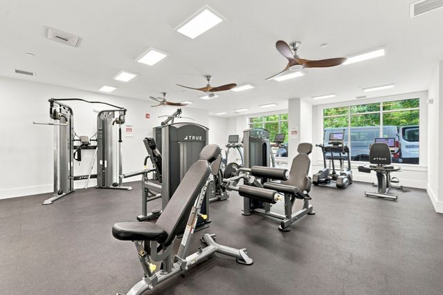 60 Coppersmith Way 401, Canton, MA 02021