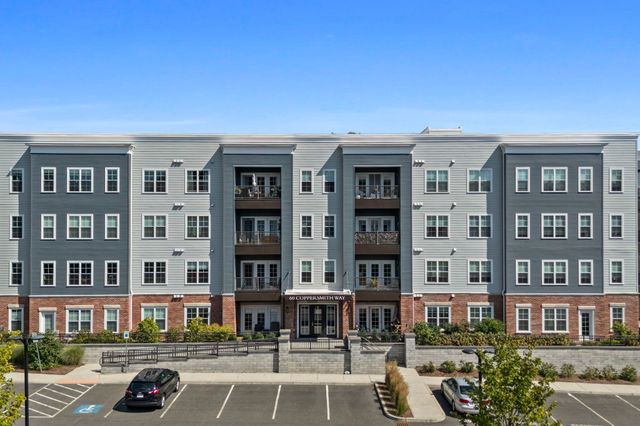 60 Coppersmith Way 401, Canton, MA 02021