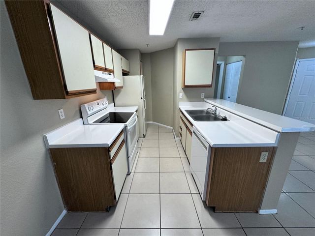629 DORY LANE 202, Altamonte Springs, FL 32714