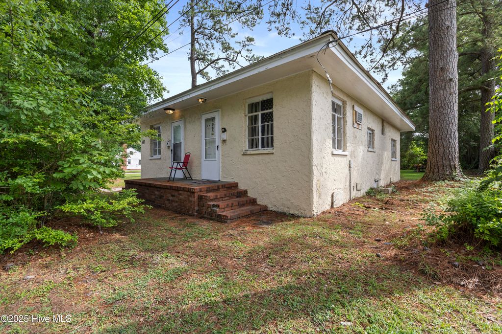 307 Preston Road A & B, Jacksonville, NC 28540