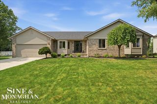 574 Kelli Avenue, Marysville, MI 48040