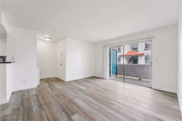 1455 East Katie Avenue C16, Las Vegas, NV 89119