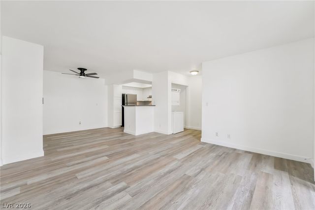 1455 East Katie Avenue C16, Las Vegas, NV 89119