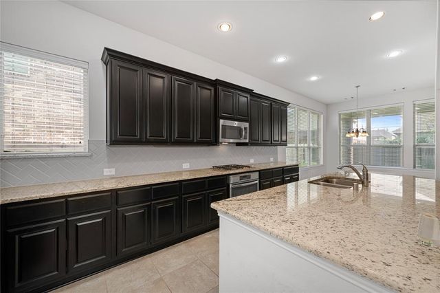 4831 Sunset Park Lane, Rosharon, TX 77583