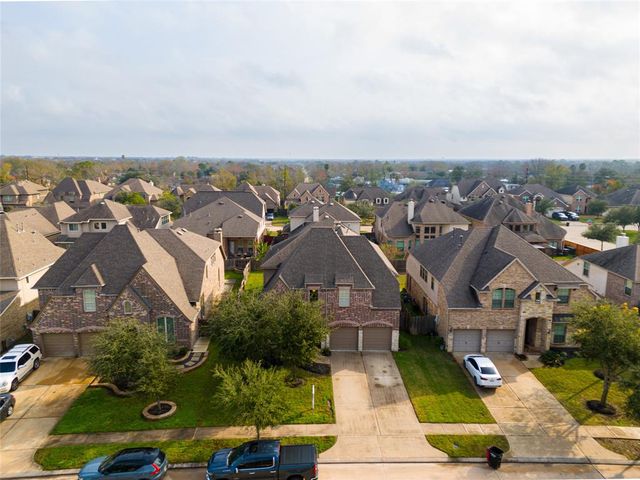 4831 Sunset Park Lane, Rosharon, TX 77583