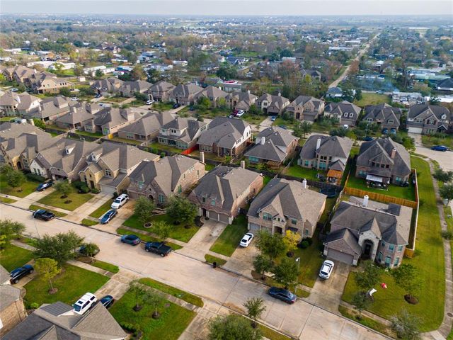 4831 Sunset Park Lane, Rosharon, TX 77583