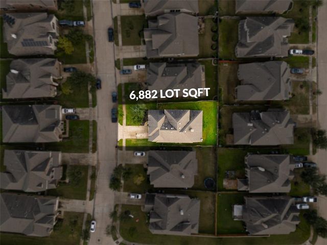 4831 Sunset Park Lane, Rosharon, TX 77583
