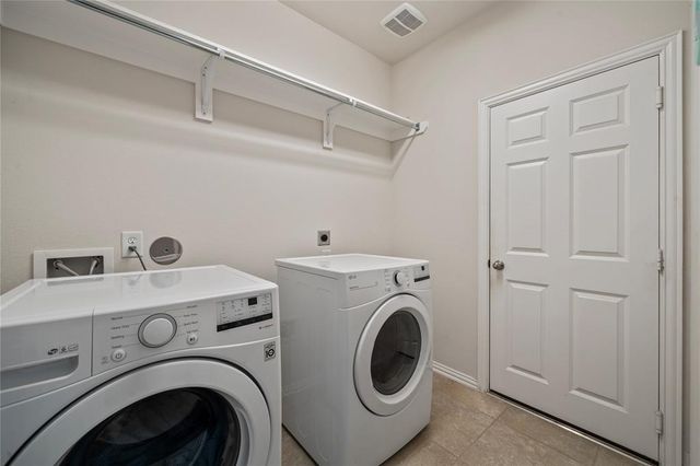 4831 Sunset Park Lane, Rosharon, TX 77583