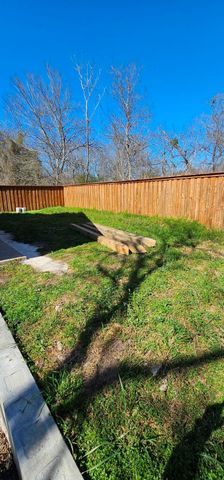 810 Thornton Carter Street, Mexia, TX 76667