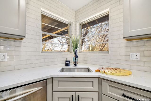 411 MILLWOOD LN, San Antonio, TX 78216